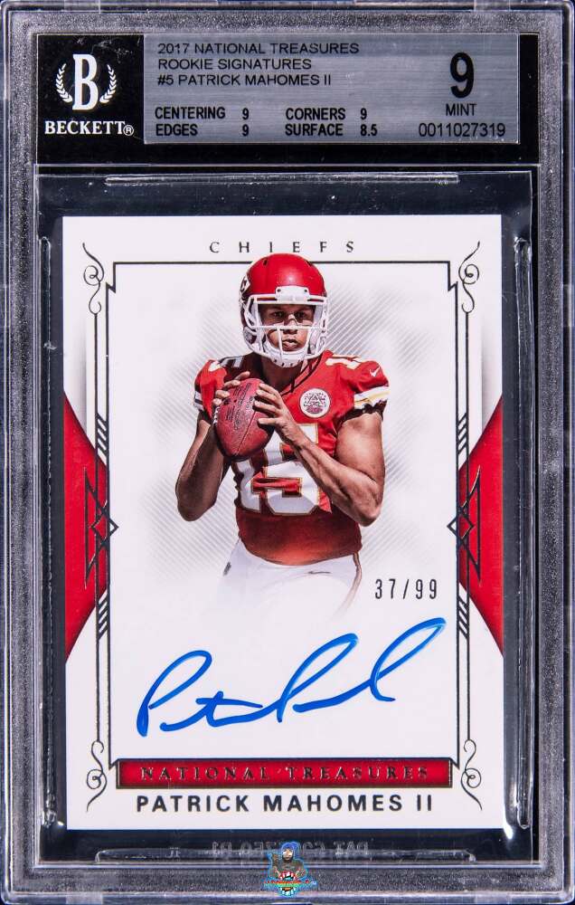 2017 National Treasures Rookie Signature Patrick Mahomes II #5 /99