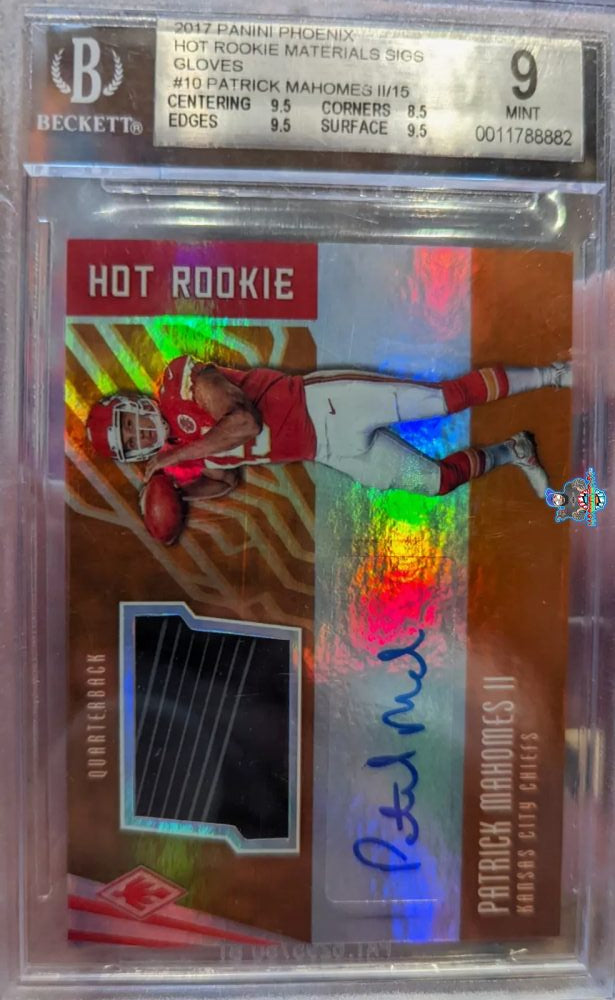 2017 Panini Phoenix Hot Rookie Material Signature Gloves Patrick Mahomes II #10 /15