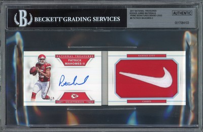 2017 National Treasures Rookie Jumbo Materials Prime Signature Brand Logo Patrick Mahomes II #8 /2