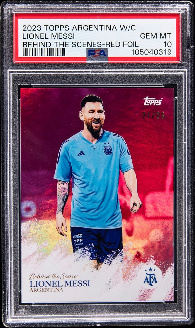 2023 Topps Argentina World Champions Behind the Scenes-Red Foil Lionel Messi
