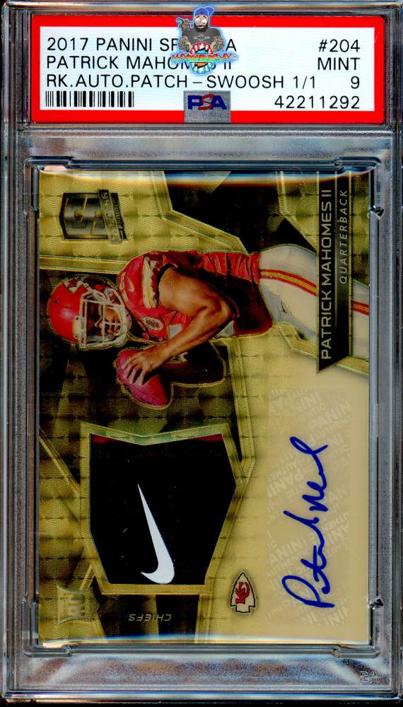 2017 Panini Spectra Rookie Patch Autograph Gold Laundry Tag Nike Swoosh Patrick Mahomes II #204 /1