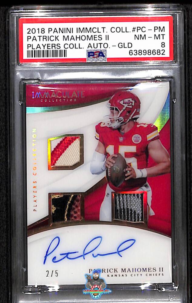 2018 Panini Immaculate Collection Players Collection Materials Autograph Gold Patrick Mahomes II #41 /5
