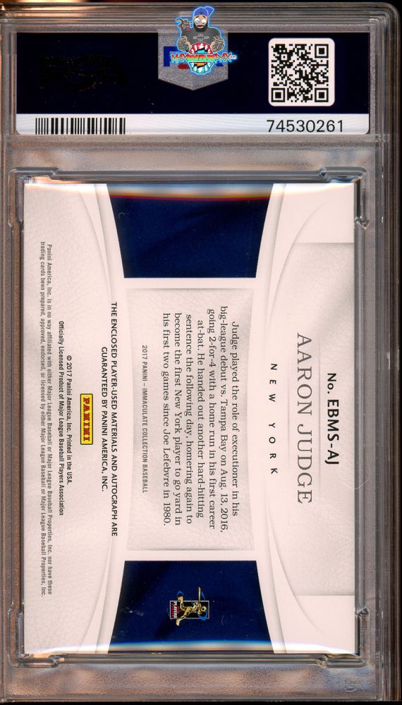 Back of 2017 Immaculate Collection Immaculate Carbon Material Signature Platinum Aaron Judge #18 /1